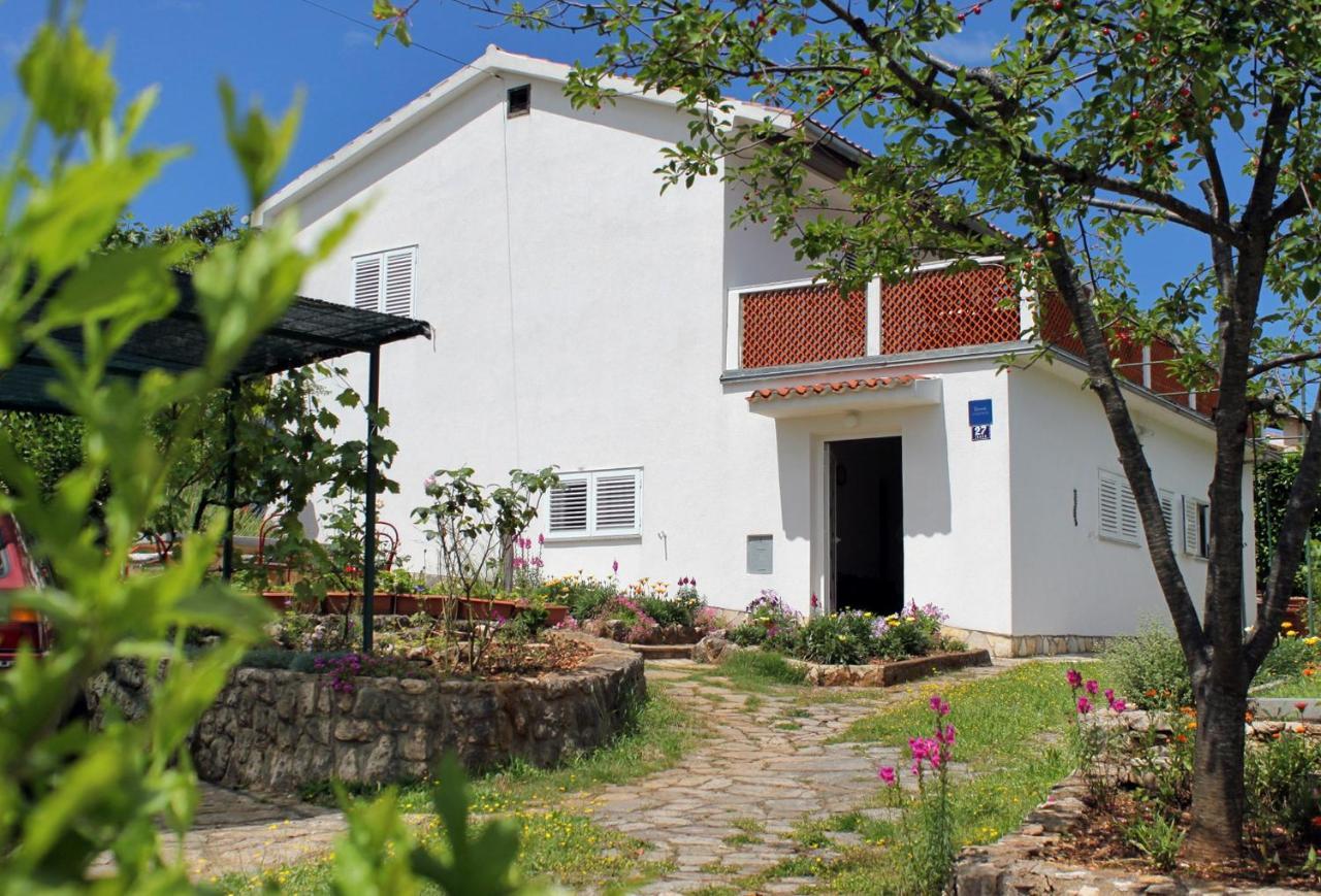 Apartments By The Sea Vantacici, Krk - 5347 Malinska Exterior photo