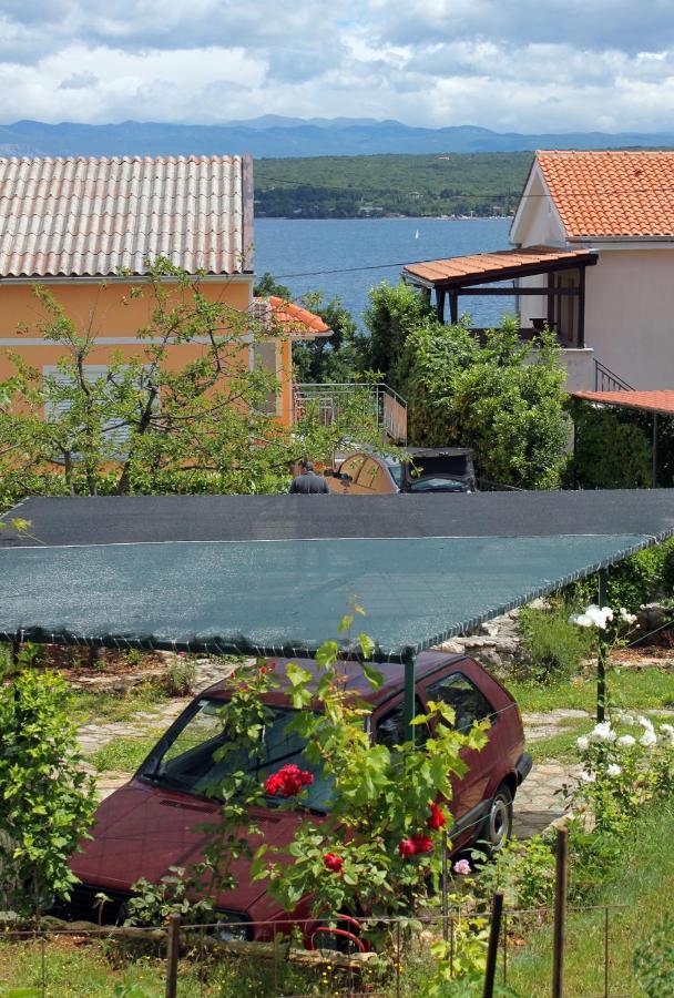 Apartments By The Sea Vantacici, Krk - 5347 Malinska Exterior photo