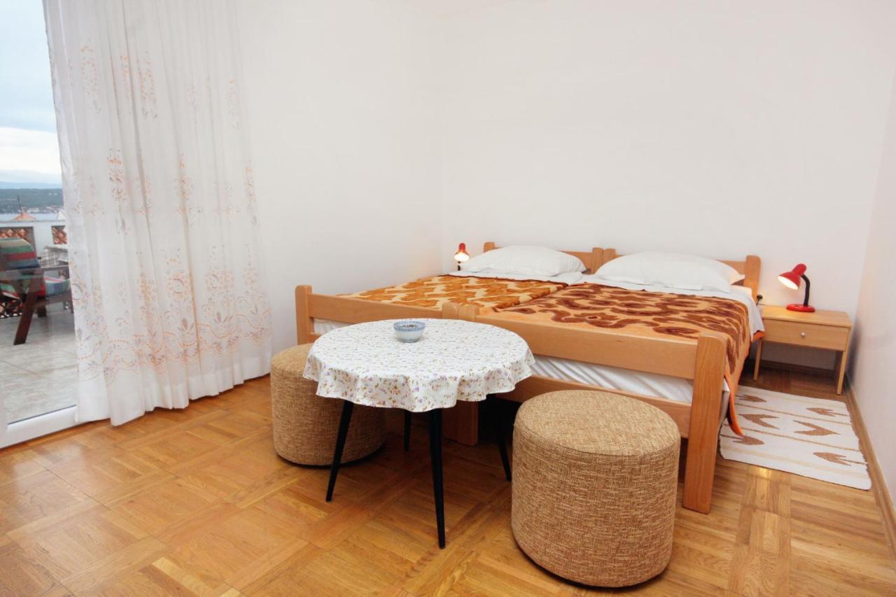 Apartments By The Sea Vantacici, Krk - 5347 Malinska Exterior photo